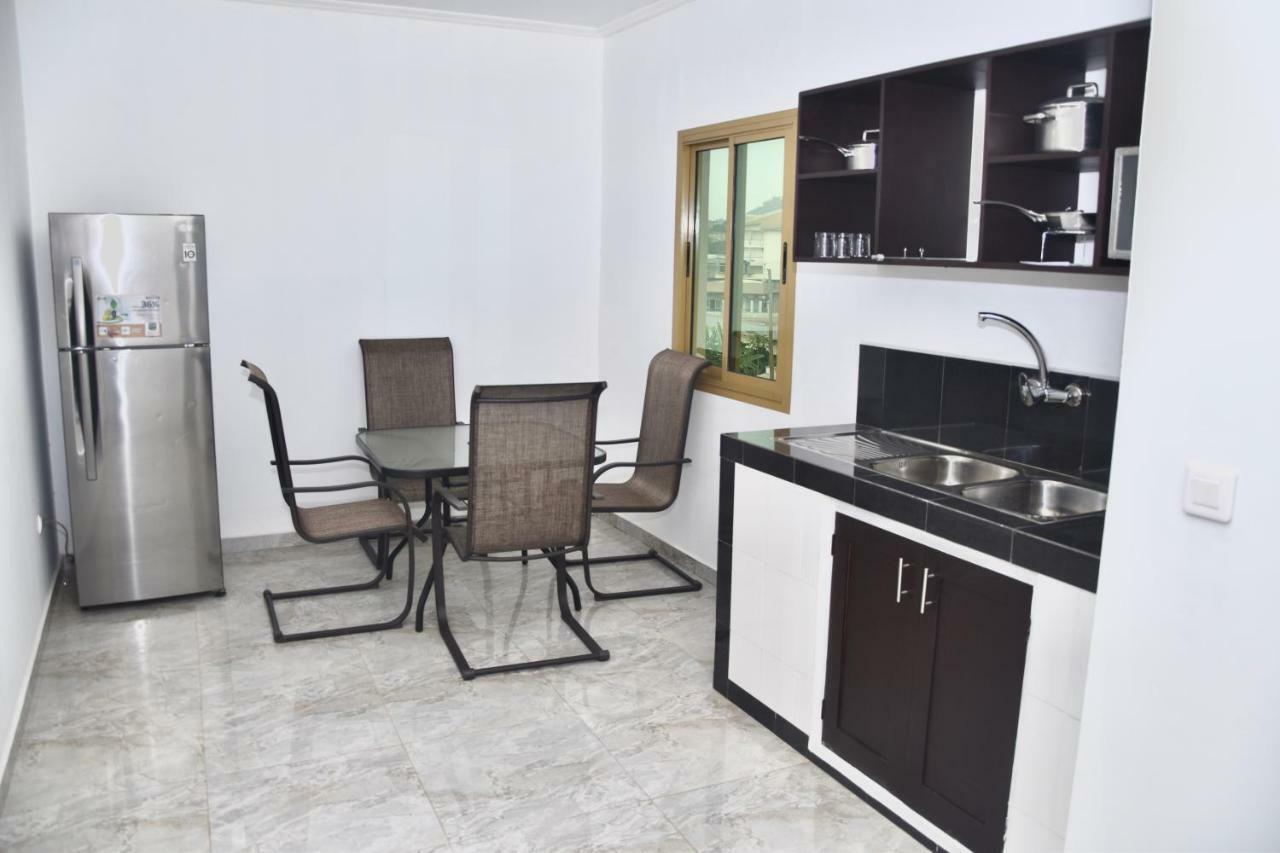 Hotel La Couronne Rw Yaoundé Eksteriør bilde